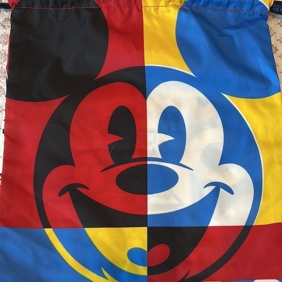 Walt Disney World Parks 2021 Mickey Mouse Castle Nylon Cinch String Backpack - Picture 5 of 11